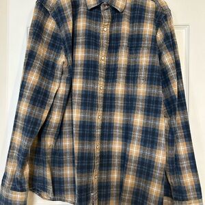 Men's Blue and Tan Plaid Casual Button Down Shirt
